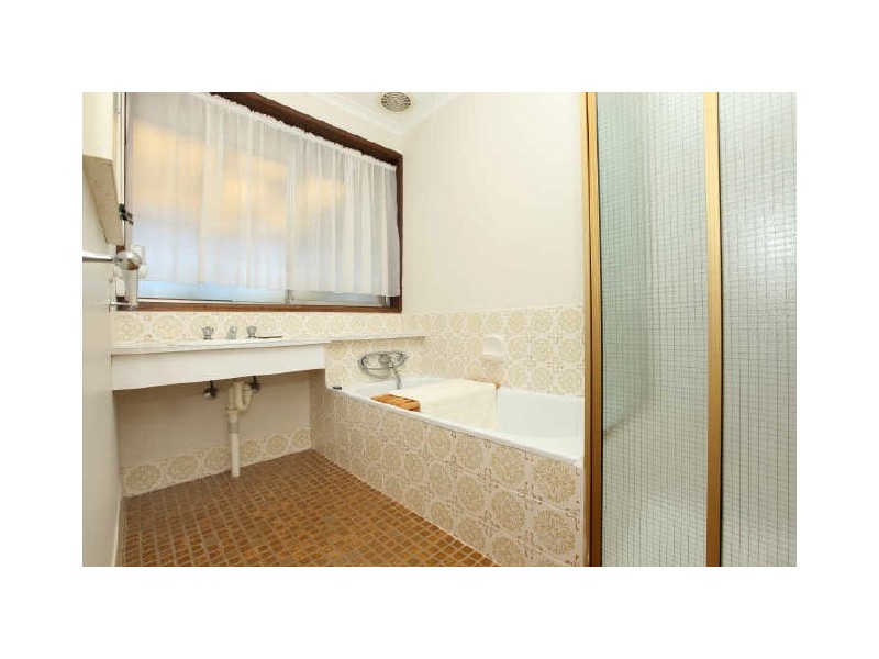 8 Tiernan Place, Kambah ACT 2902