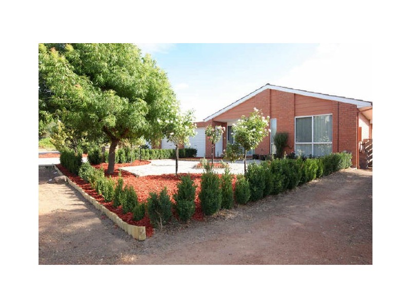 10B Hallstrom Circuit, Monash ACT 2904