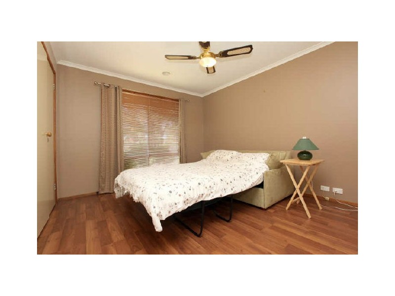 8 Kerkeri Close, Isabella Plains ACT 2905
