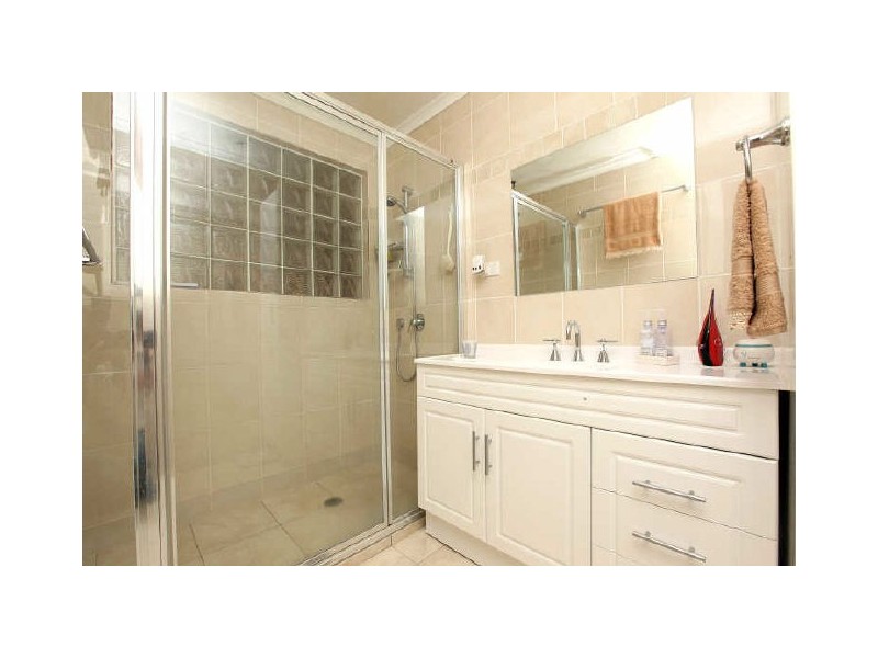 2 Gore Street, Higgins ACT 2615