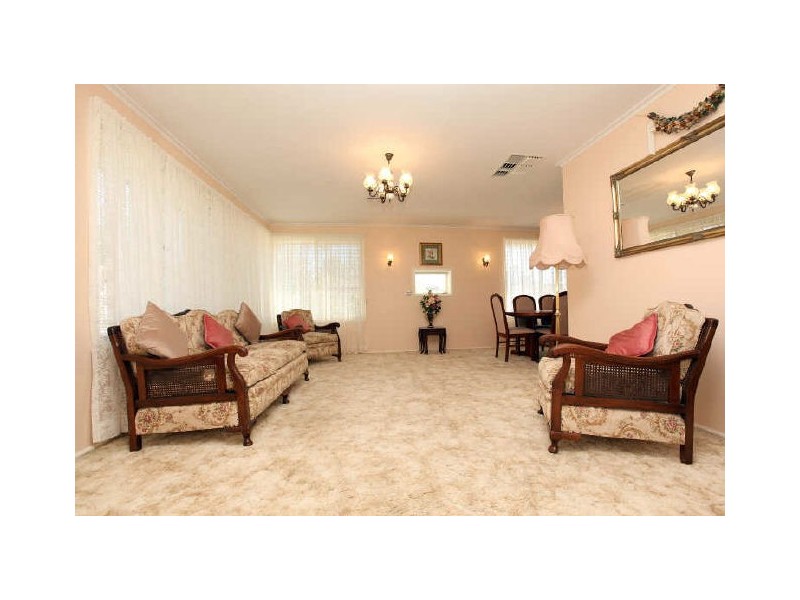 2 Gore Street, Higgins ACT 2615