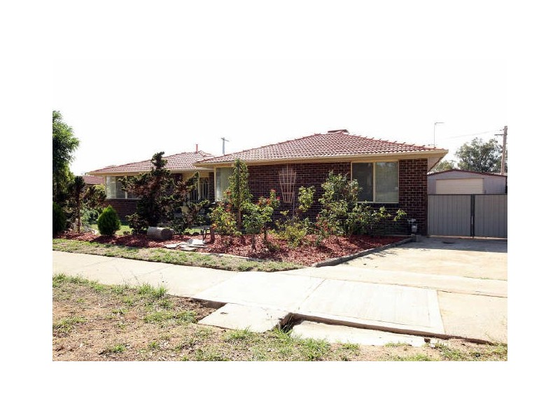 2 Gore Street, Higgins ACT 2615