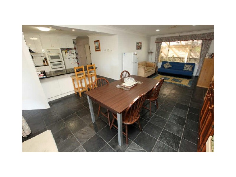 21 Jerome Place, Gordon ACT 2906