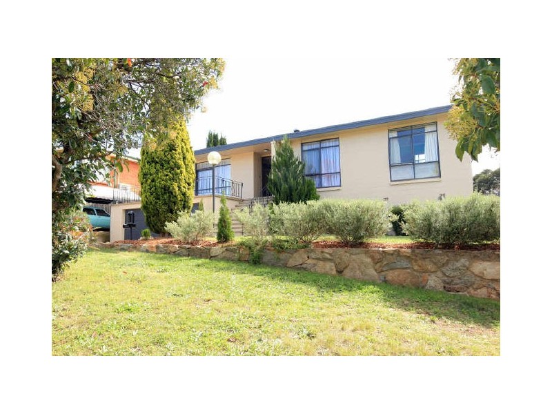 7 Atholbar Way, Queanbeyan NSW 2620