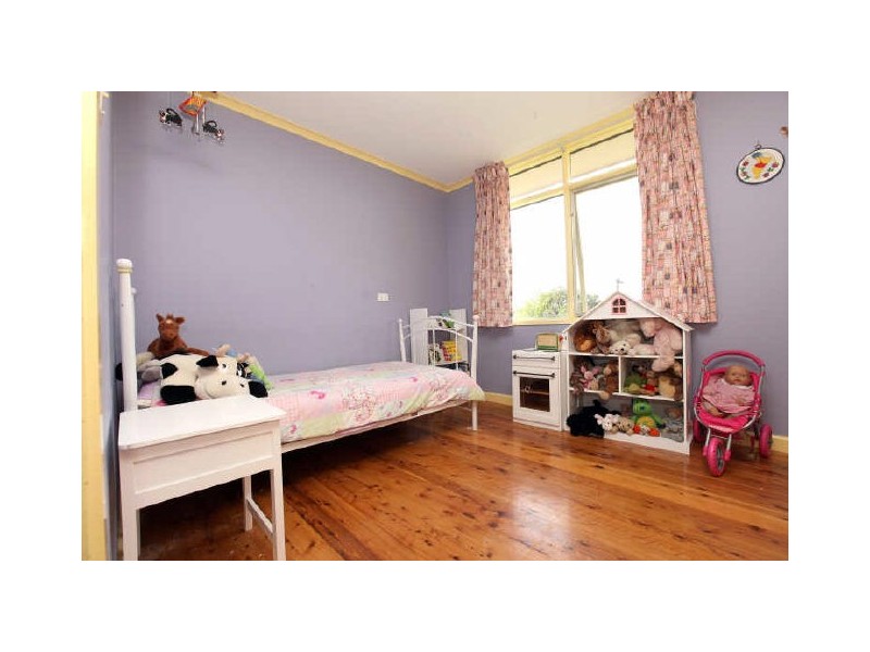 7 Atholbar Way, Queanbeyan NSW 2620