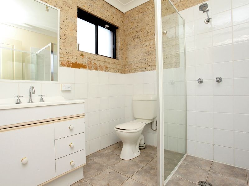 18 Binaburra Place, Queanbeyan NSW 2620