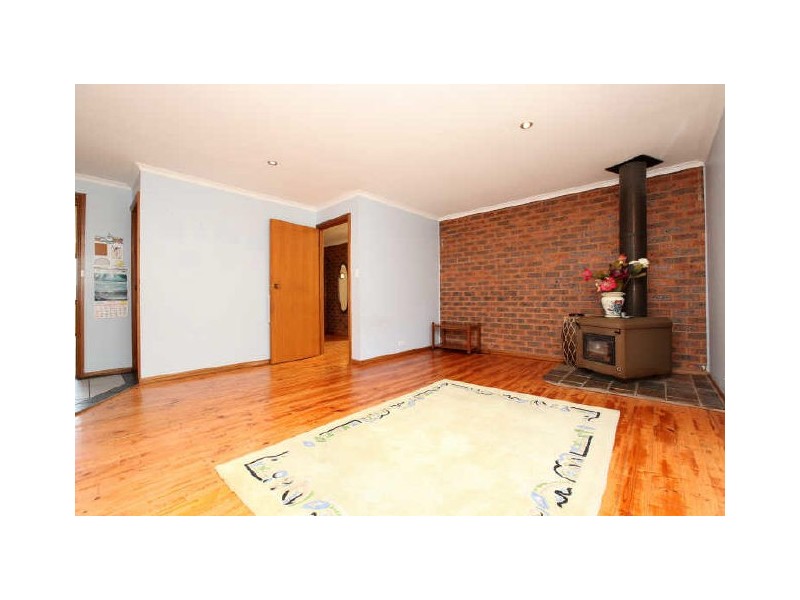 9 Vaughan Close, Queanbeyan NSW 2620