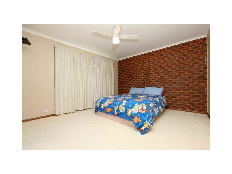 9 Vaughan Close, Queanbeyan NSW 2620