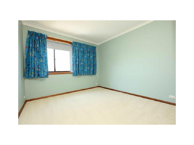 9 Vaughan Close, Queanbeyan NSW 2620