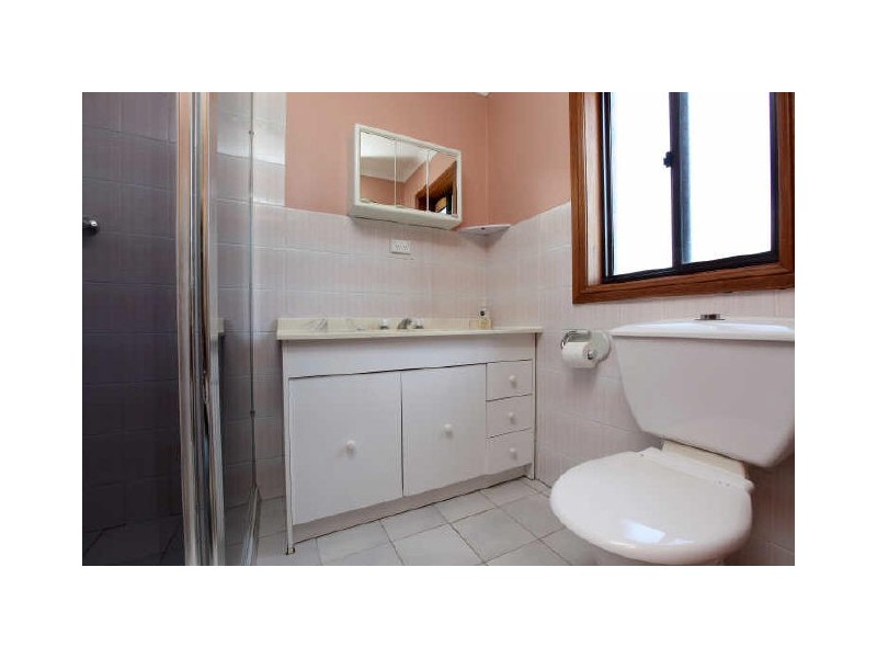 9 Vaughan Close, Queanbeyan NSW 2620