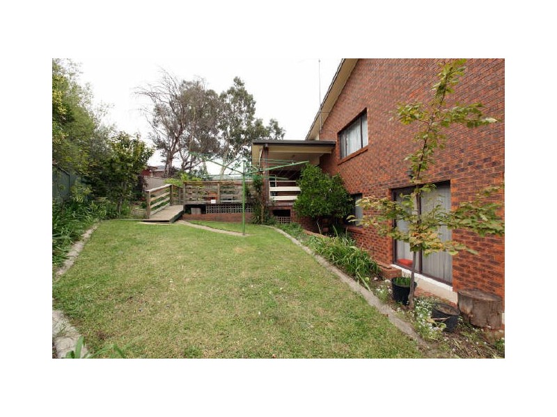 9 Vaughan Close, Queanbeyan NSW 2620