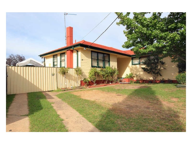 54 Anne Street, Queanbeyan NSW 2620