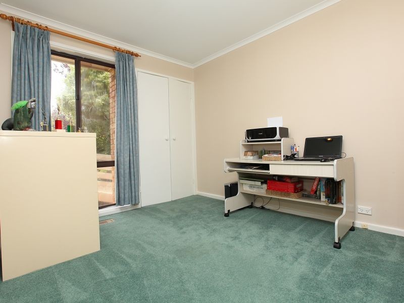 18 Ogden Close, Fadden ACT 2904