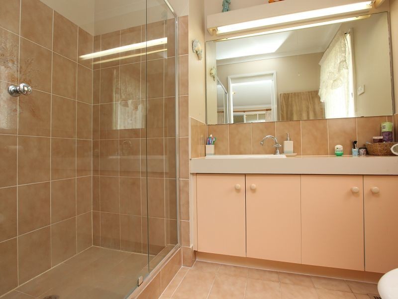 18 Ogden Close, Fadden ACT 2904