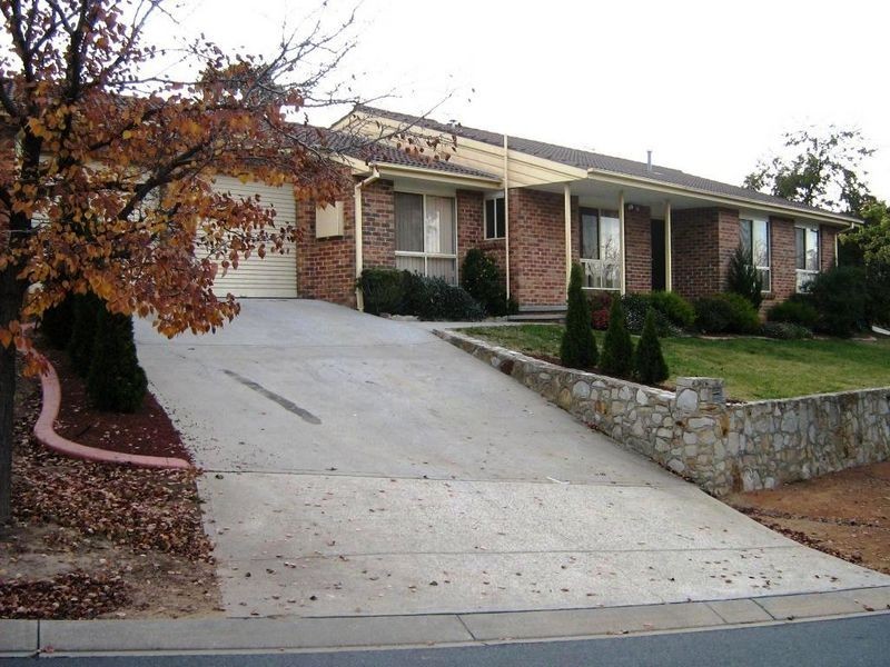 32 Myles Connell Crescent, Gordon ACT 2906