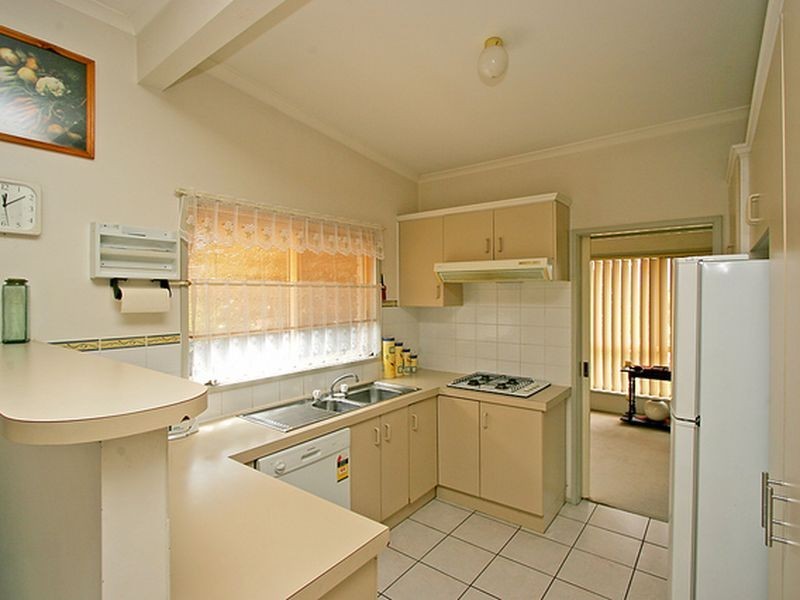 32 Myles Connell Crescent, Gordon ACT 2906