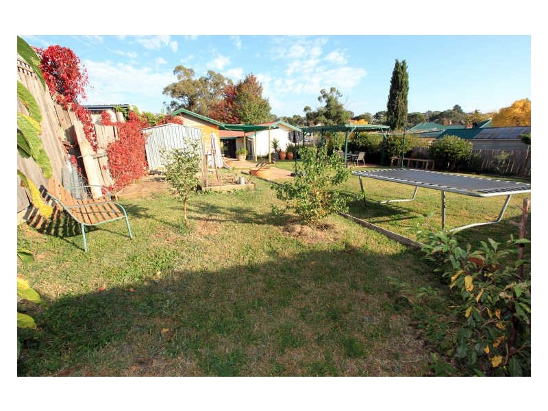 2 Callum Street, Queanbeyan NSW 2620