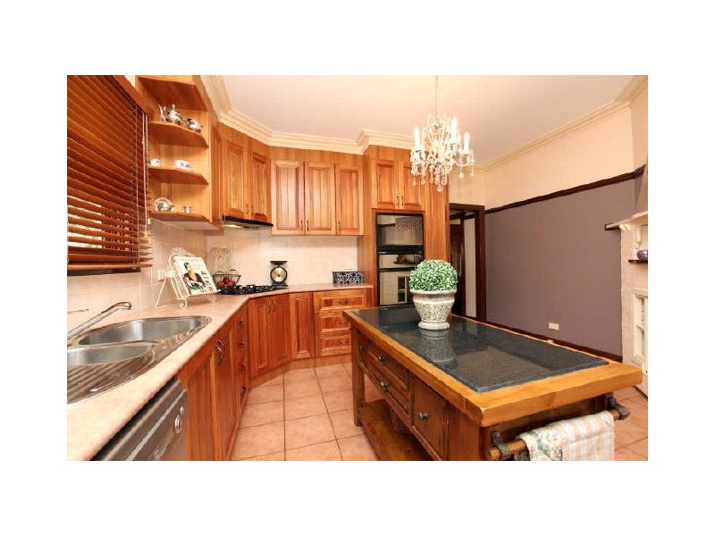 9 Hirst Avenue, Queanbeyan NSW 2620