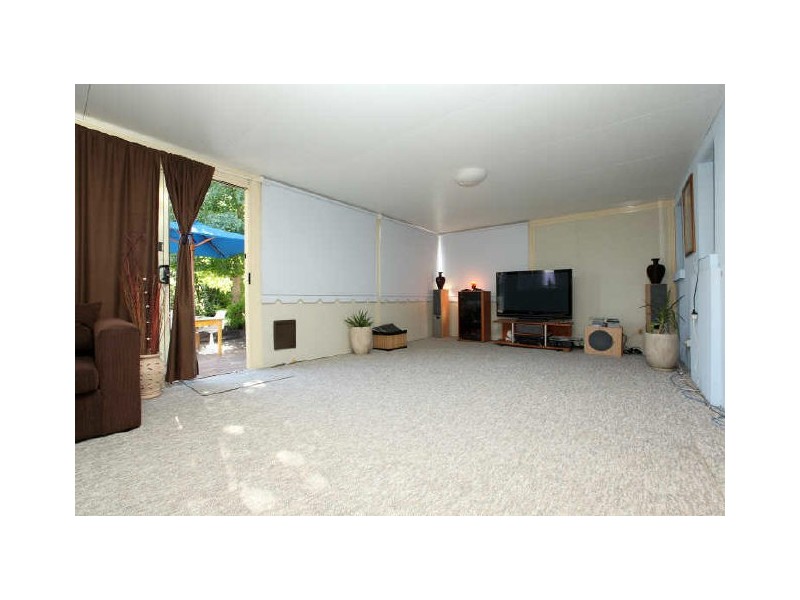 30 Atkinson Street, Queanbeyan NSW 2620