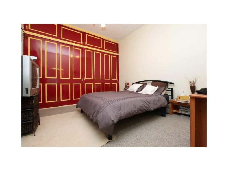 30 Atkinson Street, Queanbeyan NSW 2620