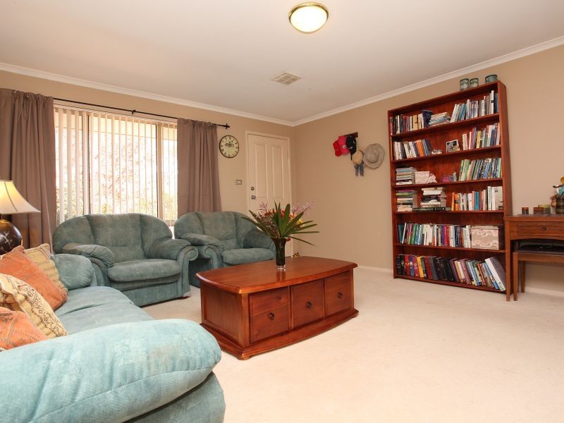 10/92 Casey Crescent, Calwell ACT 2905