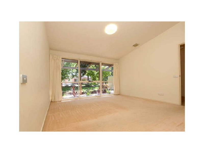 6 Birchall Street, Gordon ACT 2906