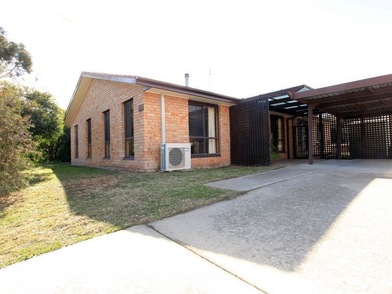 130 Deamer Crescent, Chisholm ACT 2905