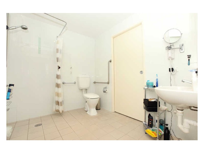 27/2 Eileen Good Street, Greenway ACT 2900