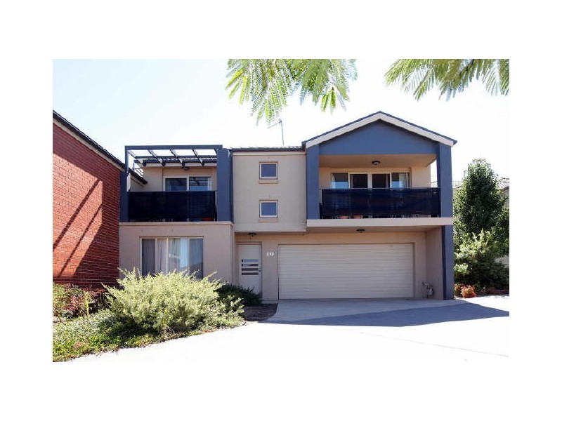 10/1 Templestowe Avenue, Conder ACT 2906