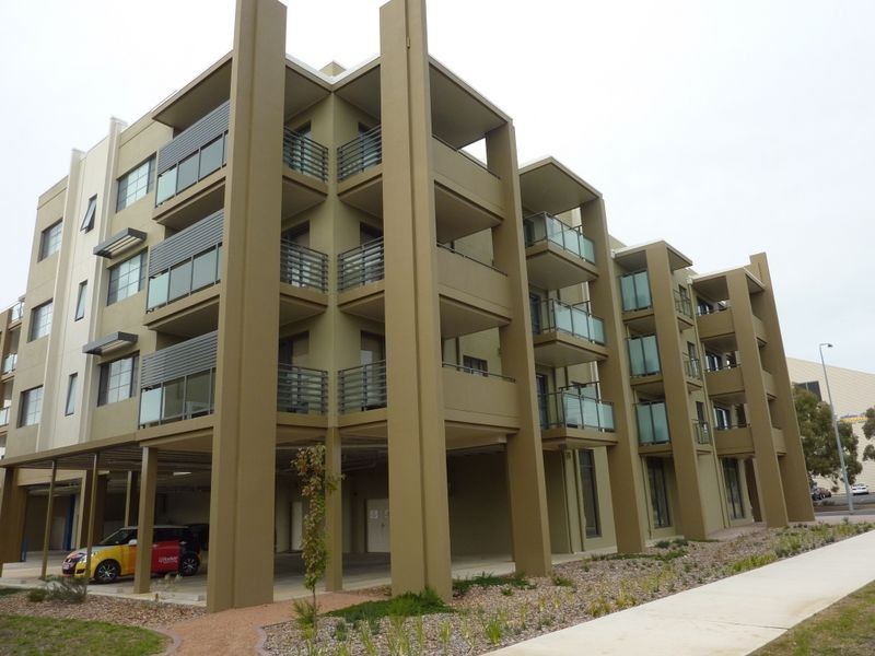 9/1 Cowlishaw Street “Emphora”, Greenway ACT 2900