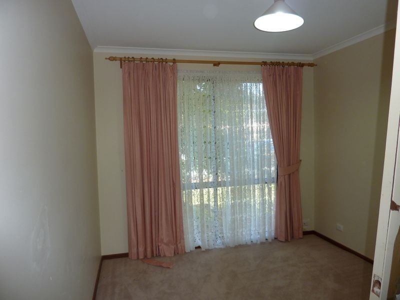 12 Pullar Street, Gordon ACT 2906