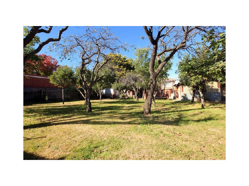 35 Ernest Street, Queanbeyan NSW 2620