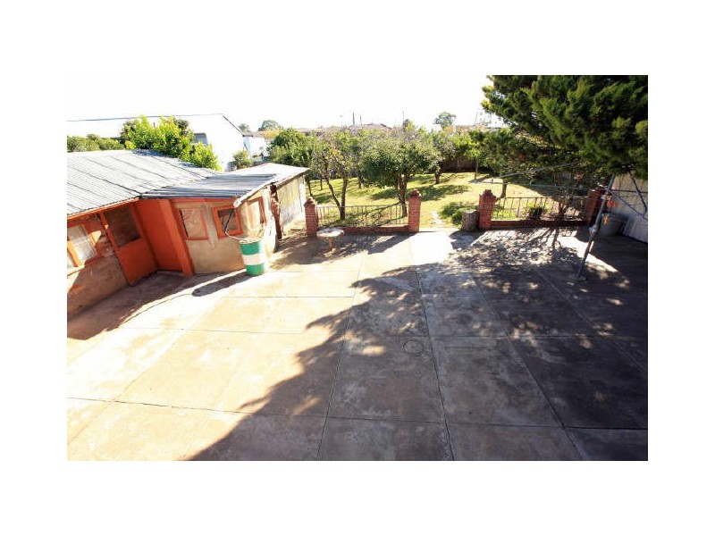 35 Ernest Street, Queanbeyan NSW 2620