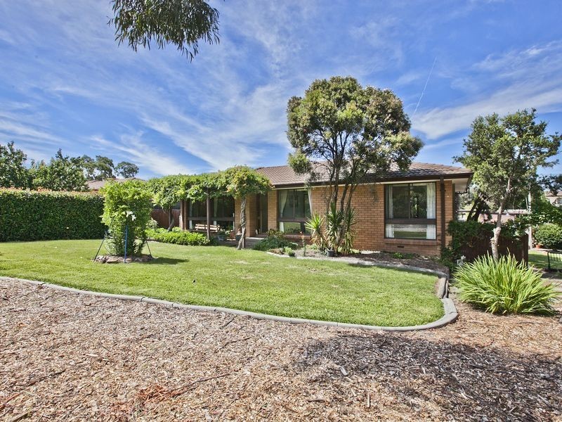 6 Falkiner Place, Macarthur ACT 2904