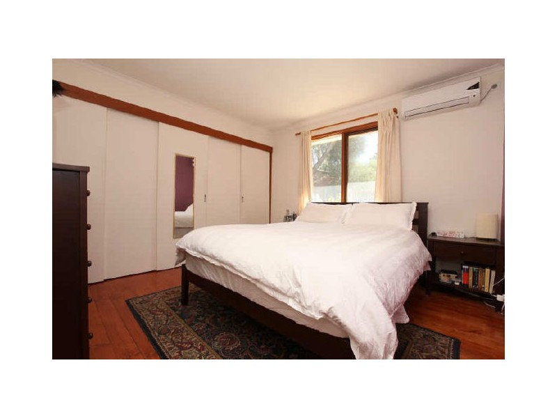 5 Riordan Street, Fadden ACT 2904