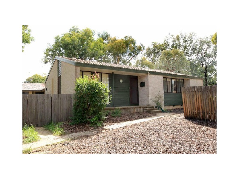 102 Bacchus Circuit, Kambah ACT 2902