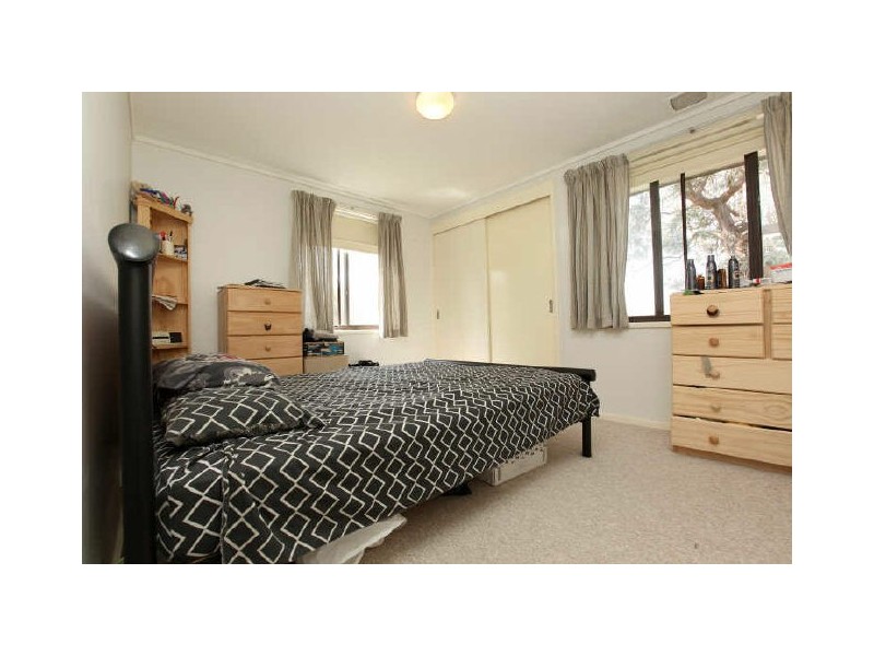 102 Bacchus Circuit, Kambah ACT 2902