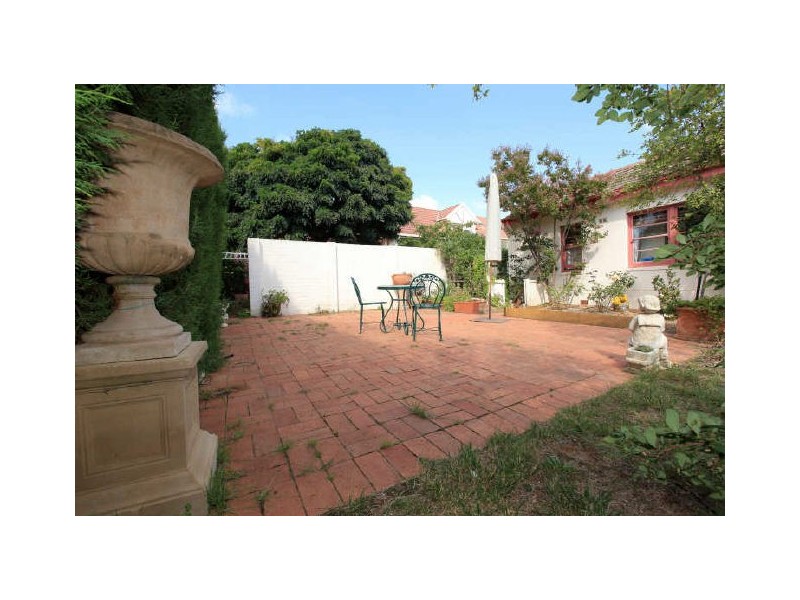 10 Gregory Street, Griffith ACT 2603