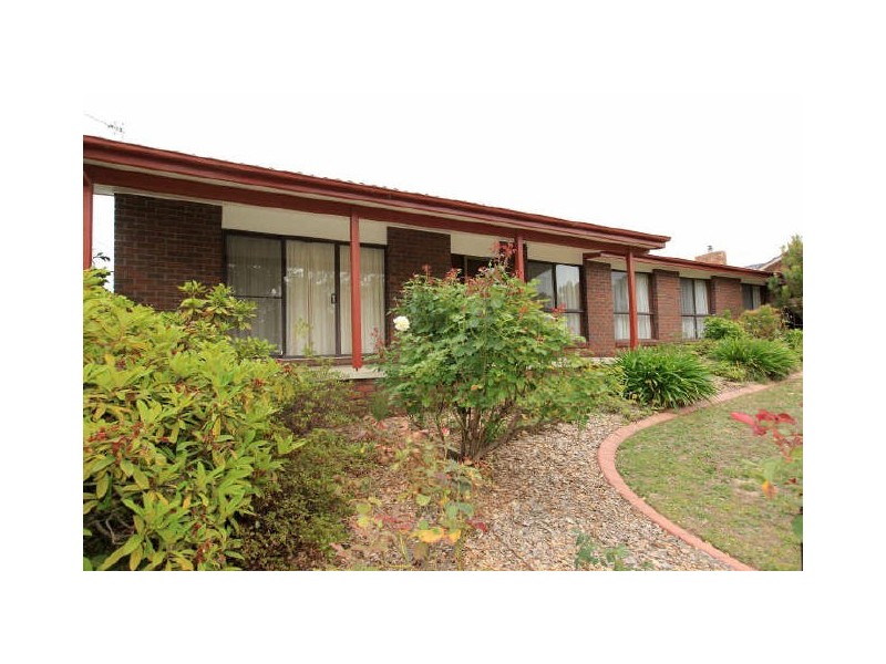 6 Corser Close, Fadden ACT 2904