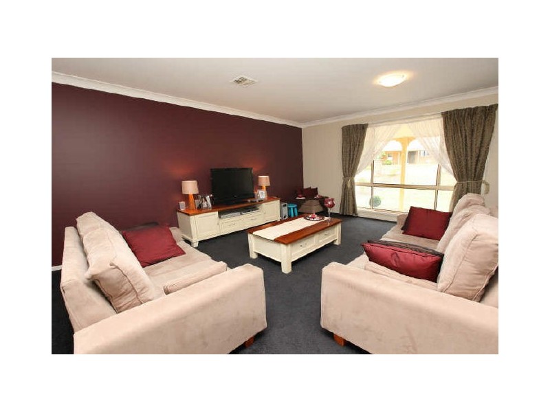 19 Flegg Crescent, Gordon ACT 2906