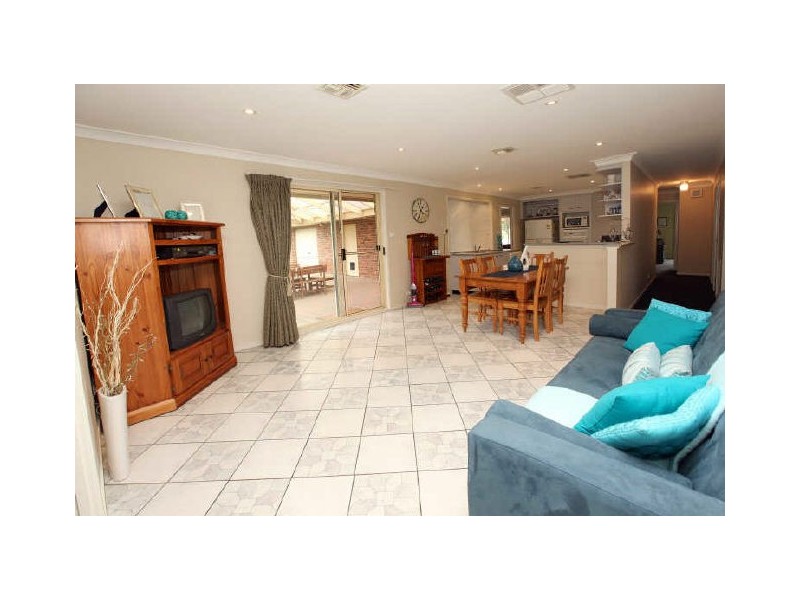 19 Flegg Crescent, Gordon ACT 2906