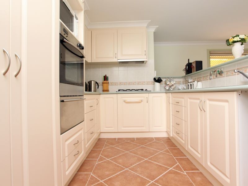27 Oxenham Circuit, Gordon ACT 2906
