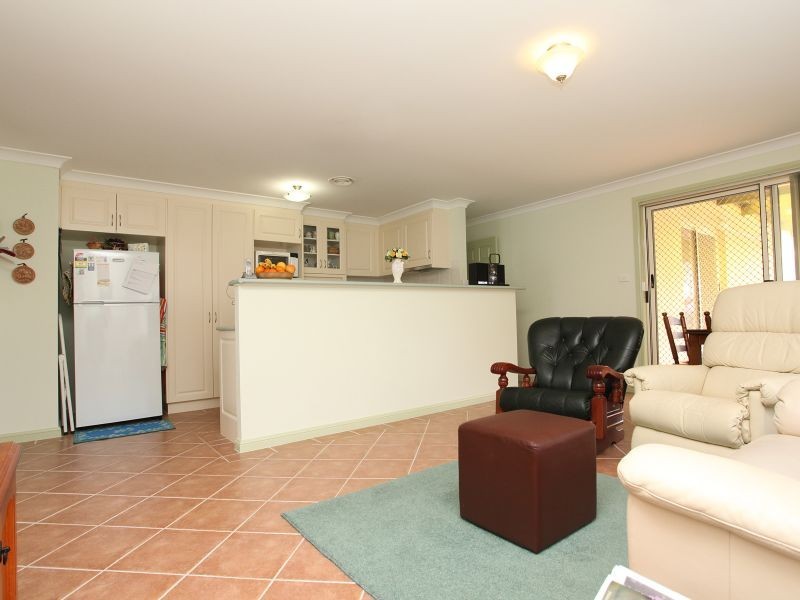 27 Oxenham Circuit, Gordon ACT 2906