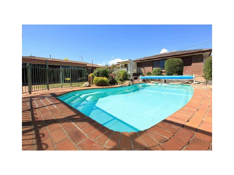 14 Maharatta Circuit, Isabella Plains ACT 2905