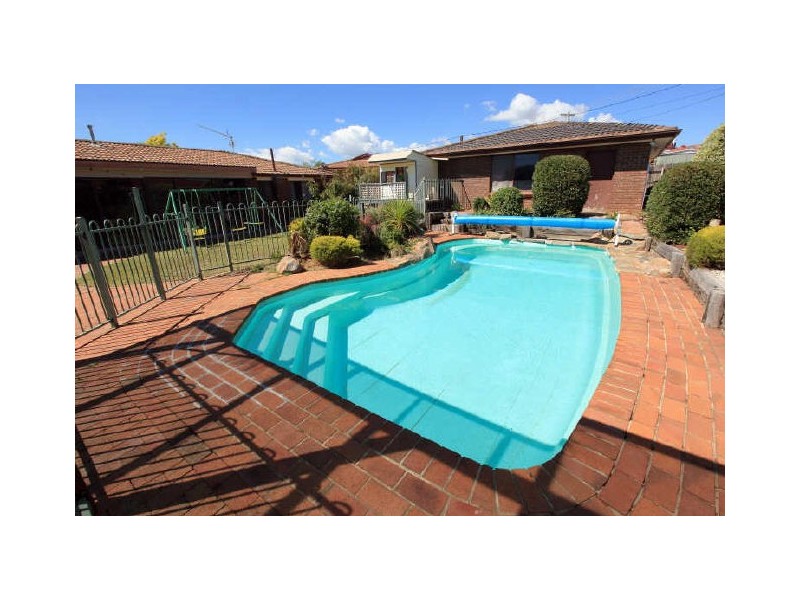 14 Maharatta Circuit, Isabella Plains ACT 2905