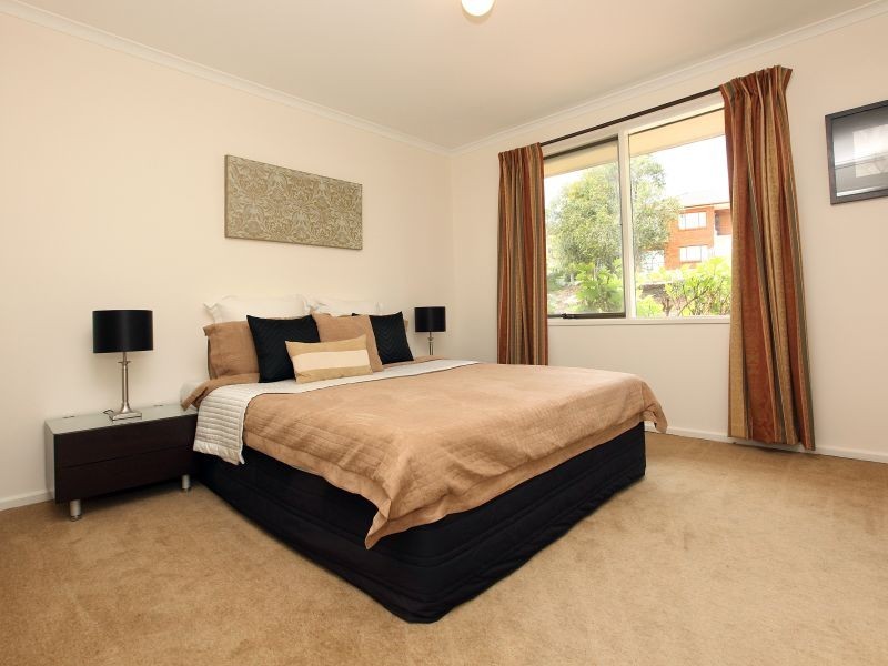 7 Lenehan Street, Giralang ACT 2617