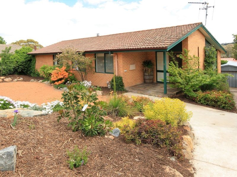 7 Lenehan Street, Giralang ACT 2617