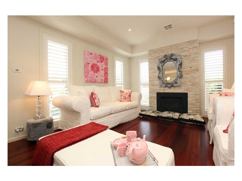 11 Nicholii Loop, Jerrabomberra NSW 2619