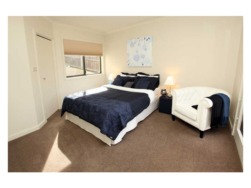 11 Nicholii Loop, Jerrabomberra NSW 2619