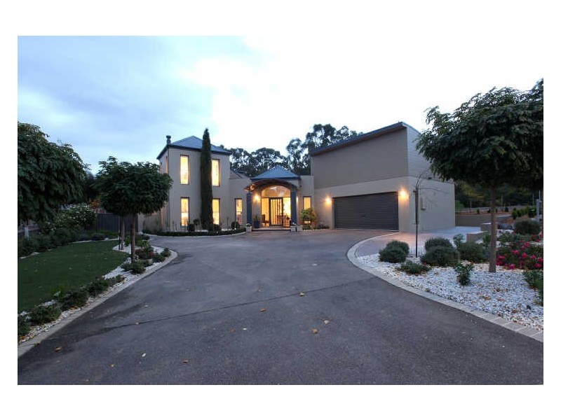 11 Nicholii Loop, Jerrabomberra NSW 2619